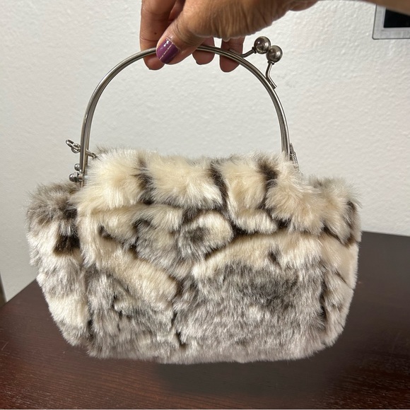 Adorable Faux Fur Mini Handbag Purse Asymmetrical Handle Silver Hardware Clean - Picture 5 of 15
